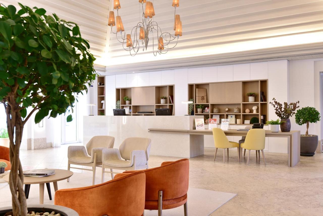 Dolce Camporeal Lisboa Turcifal Dış mekan fotoğraf The lobby of the hotel